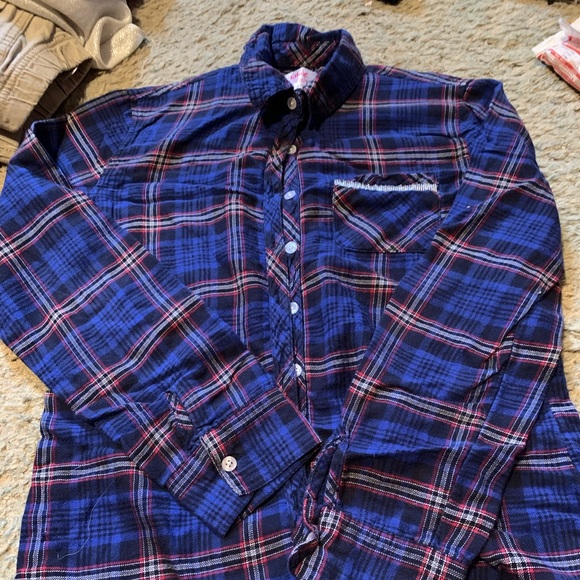 Justice flannel - Picture 1 of 3